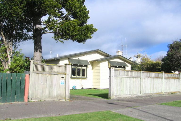 Photo of property in 62 Stanley Avenue, Palmerston North, 4414