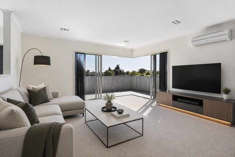 Photo of property in 140c Queen Street, Waiuku, 2123