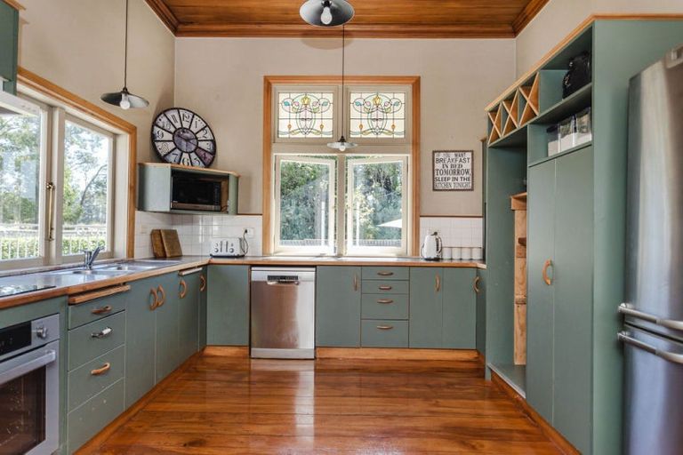 Photo of property in 2 Aerodrome Road, Dannevirke, 4972