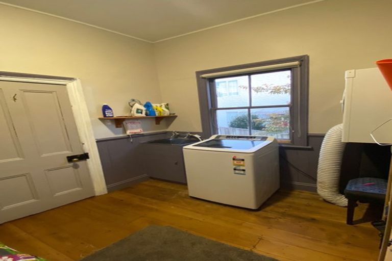 Photo of property in 36 Morley Street, New Plymouth, 4310