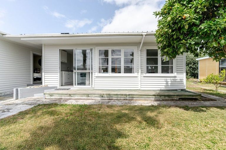 Photo of property in 99 Broadway, Carterton, 5713