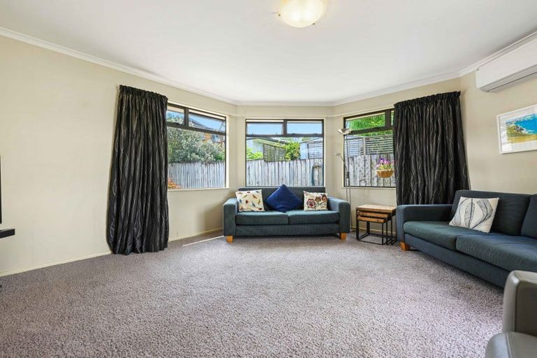 Photo of property in 111a Poaka Avenue, Dinsdale, Hamilton, 3204