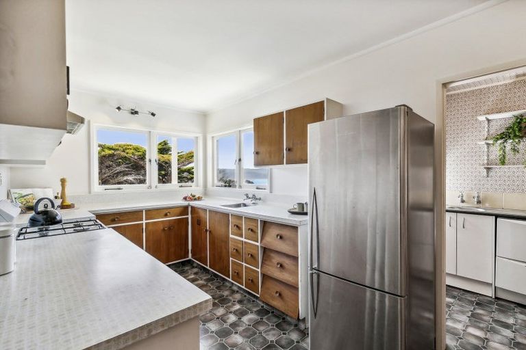 Photo of property in 67 Wadestown Road, Wadestown, Wellington, 6012