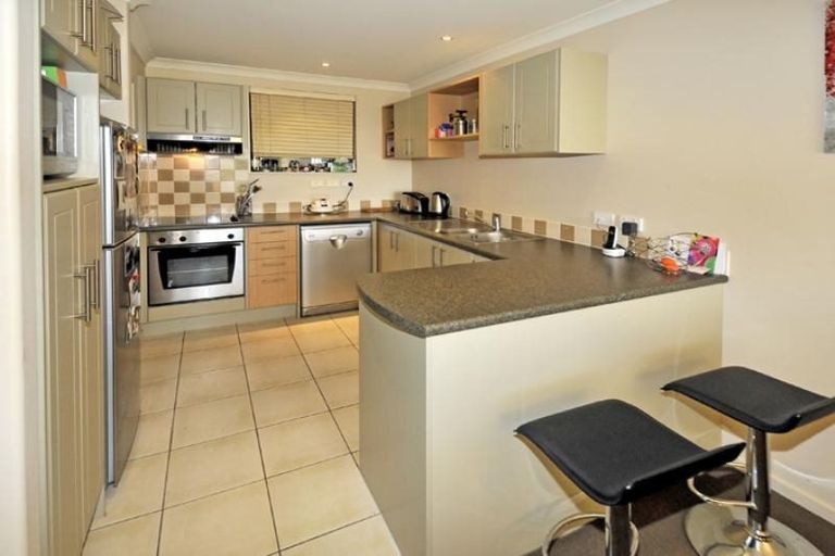 Photo of property in 14/8 Monte Cassino Place, Birkdale, Auckland, 0626