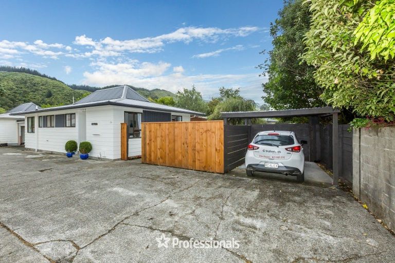 Photo of property in 12a Beryl Grove, Birchville, Upper Hutt, 5018
