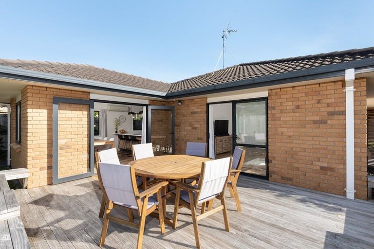 Photo of property in 27 Amberley Crescent, Bethlehem, Tauranga, 3110