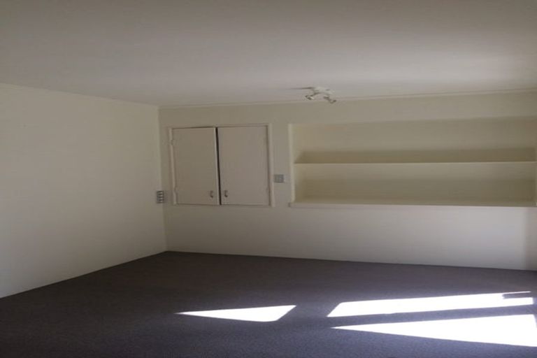 Photo of property in 23 Churchill Road, Murrays Bay, Auckland, 0630