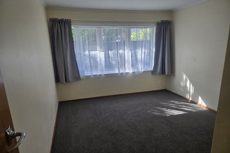 Photo of property in Rosalie Flats, 4/1034 Fergusson Drive, Clouston Park, Upper Hutt, 5018