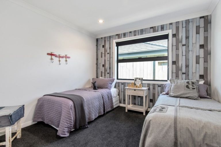 Photo of property in 2 Roy Hilton Drive, Flagstaff, Hamilton, 3210