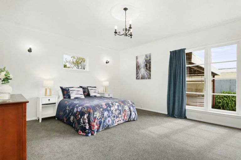 Photo of property in 12 Raukawa Grove, Trentham, Upper Hutt, 5018