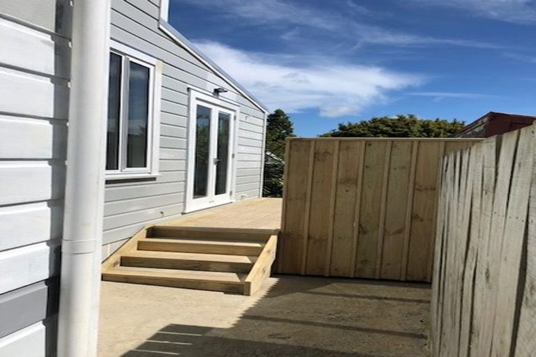 Photo of property in 136 Brougham Street, Mount Victoria, Wellington, 6011
