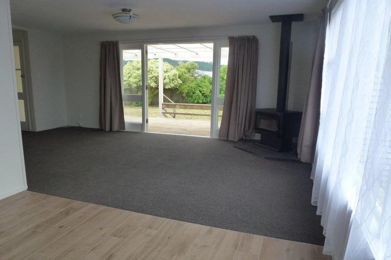 Photo of property in 9 Queen Street, Riverhead, 0820