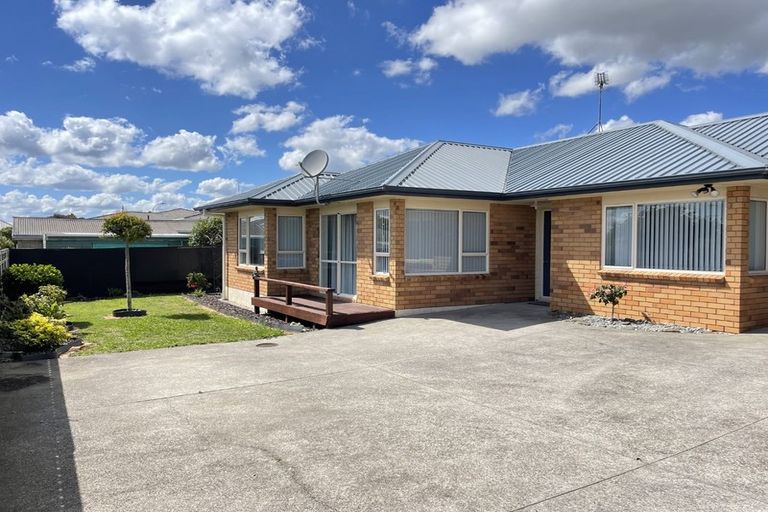 Photo of property in 8b Garden Terrace, Pukekohe, 2120