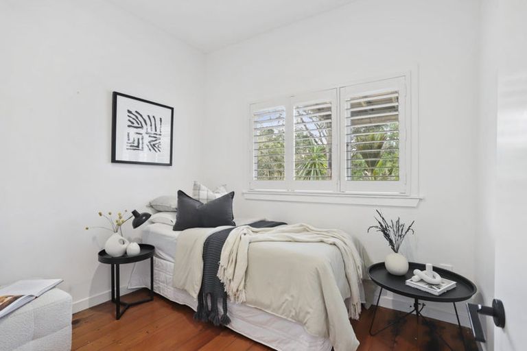 Photo of property in 755 West Coast Road, Oratia, Auckland, 0604