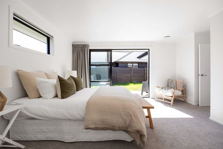 Photo of property in 12 Lewis Way, Cambridge, 3434