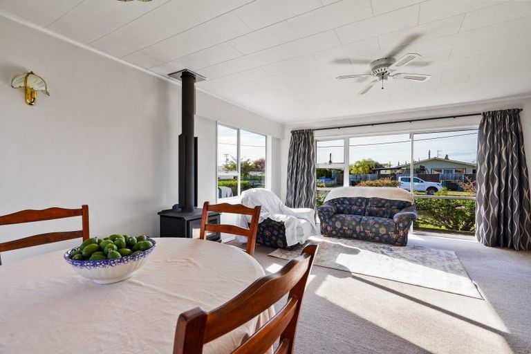 Photo of property in 3 Anderson Road, Taradale, Napier, 4112