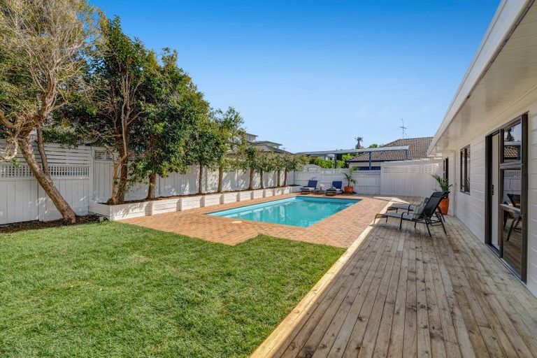 Photo of property in 31 Shuttleworth Place, Manly, Whangaparaoa, 0930