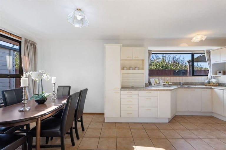 Photo of property in 21 Mulberry Place, Redwood, Christchurch, 8051