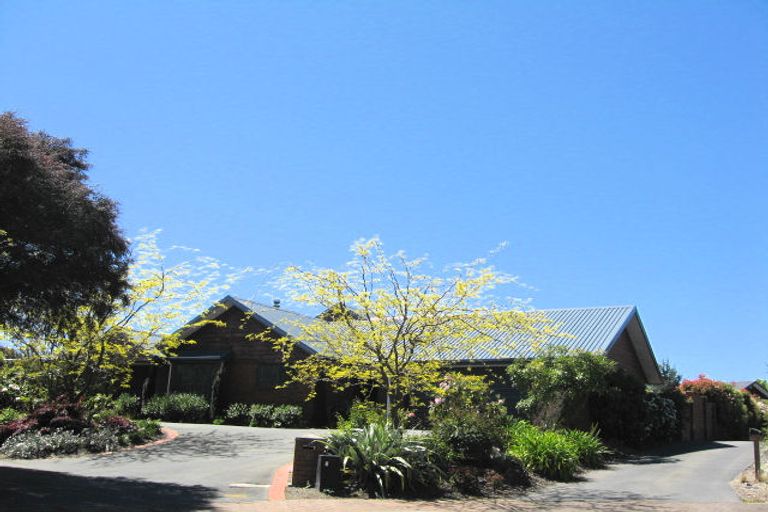 Photo of property in 17 Ardilea Avenue, Stoke, Nelson, 7011