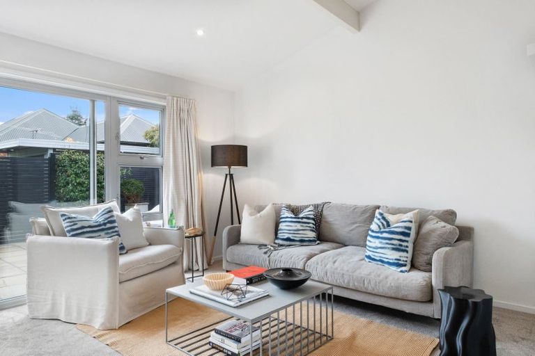 Photo of property in 2/42 Gordon Avenue, St Albans, Christchurch, 8014