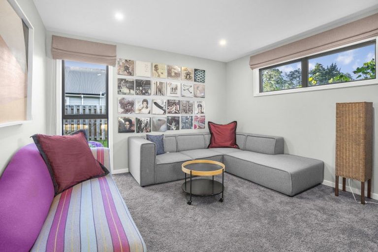 Photo of property in 2 Matai Grove, Greytown, 5712