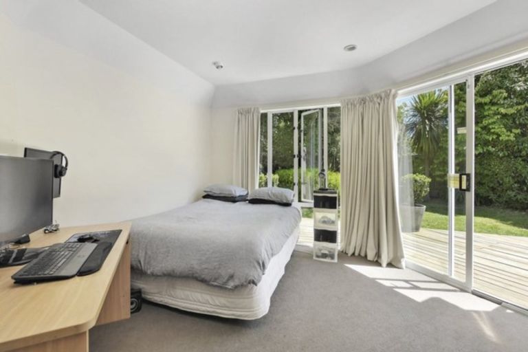 Photo of property in 5 Holderness Place, Ilam, Christchurch, 8041