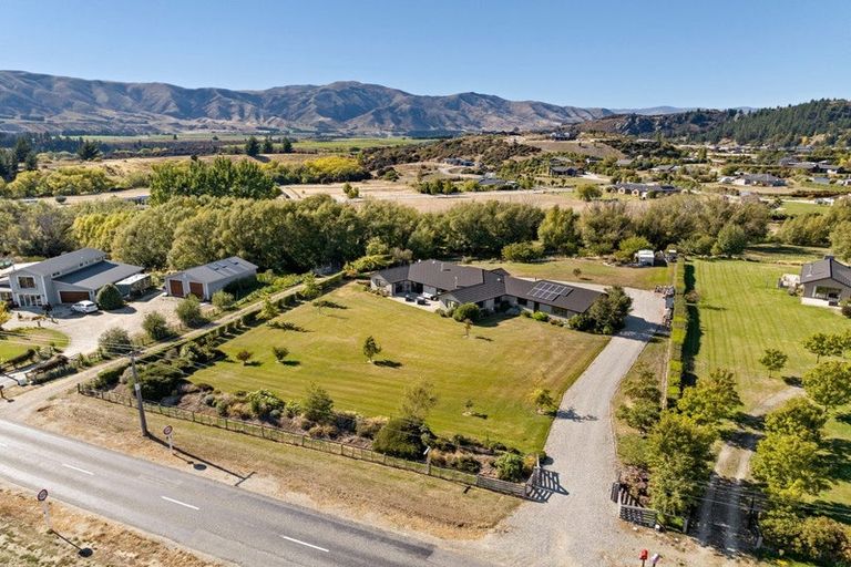 Photo of property in 20 Church Road, Luggate, Cromwell, 9383