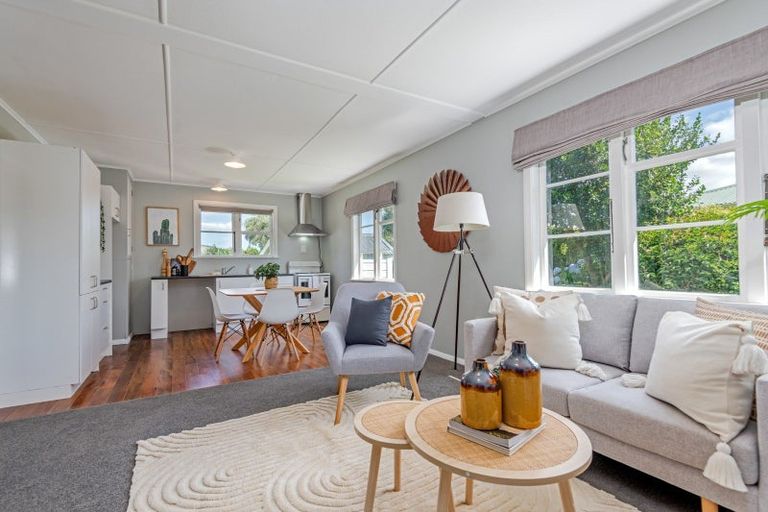 Photo of property in 41 Mclean Street, Woodville, 4920