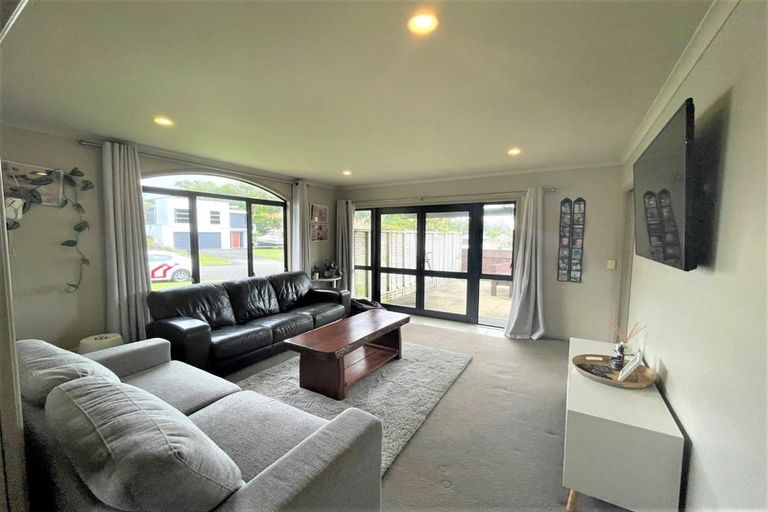 Photo of property in 51 Roto Street, Hurdon, New Plymouth, 4310