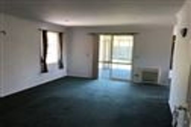 Photo of property in 10 Joe Burns Place, Wigram, Christchurch, 8042