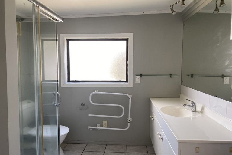 Photo of property in 35 Cane Road, Waimauku, 0812