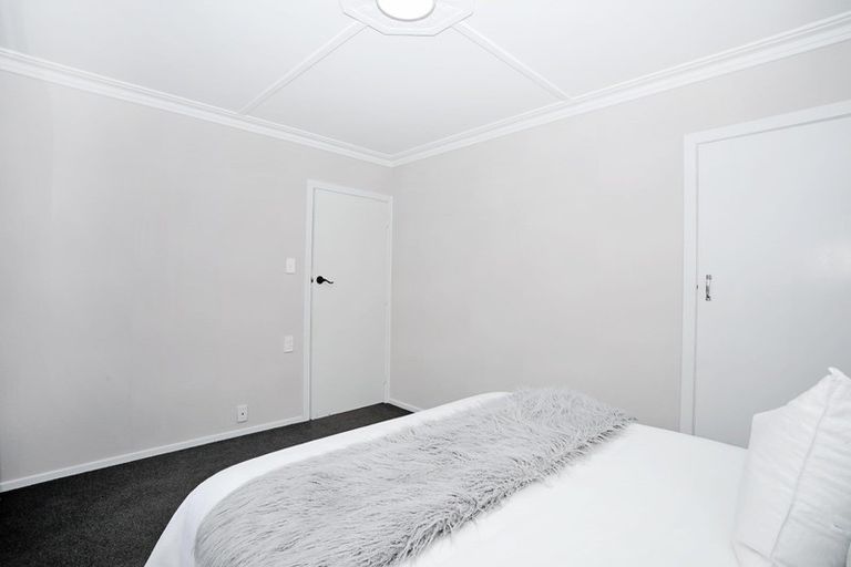 Photo of property in 52 Highfield Terrace, Newfield, Invercargill, 9812