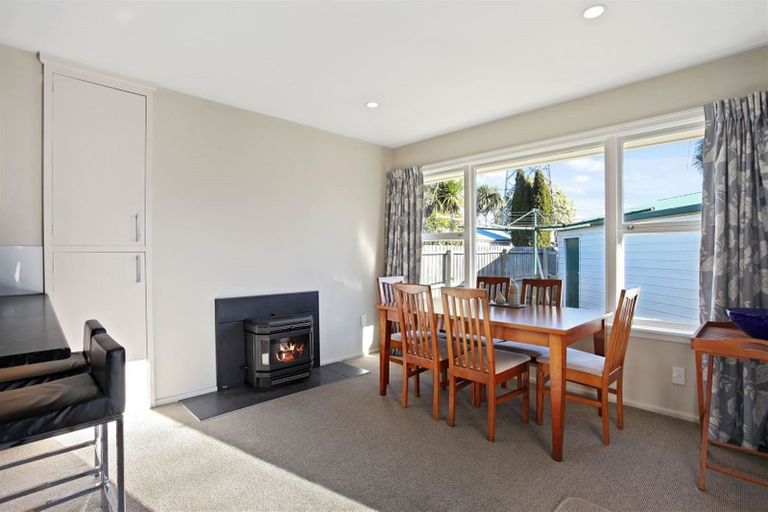Photo of property in 1 Kingsgate Place, Burnside, Christchurch, 8053