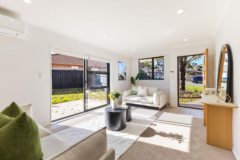Photo of property in 185 Keri Vista Rise, Papakura, 2110