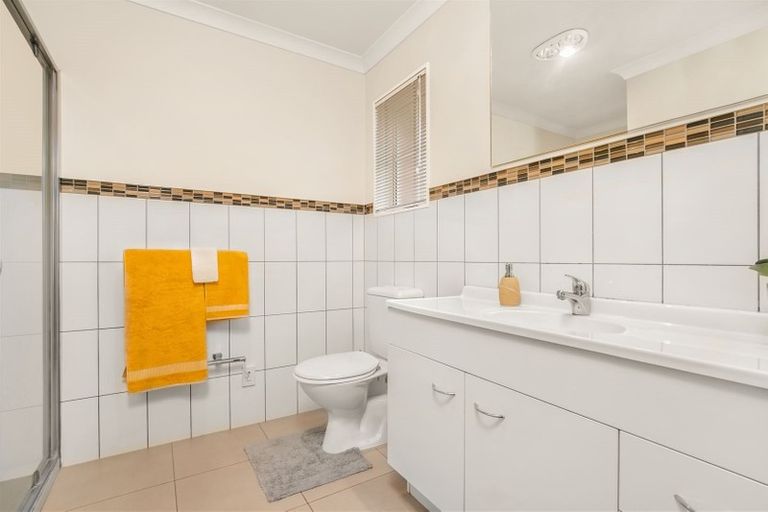 Photo of property in 31 Thomas Moore Place, Pukekohe, 2120