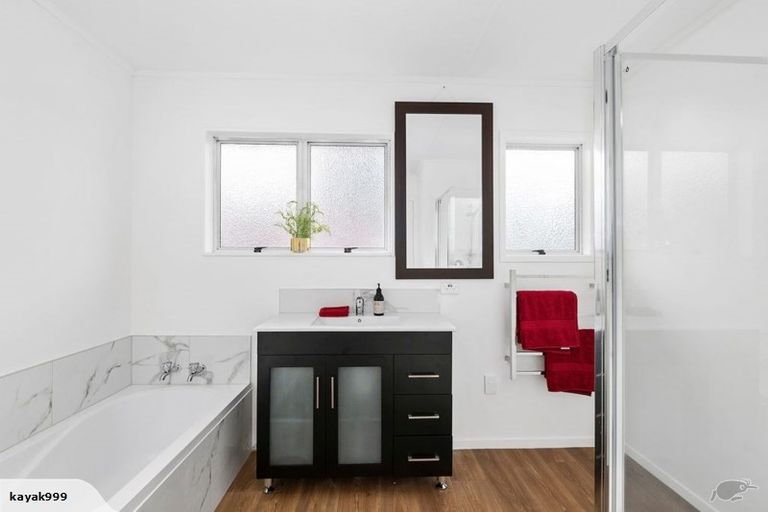 Photo of property in 32 Solway Street, Solway, Masterton, 5810