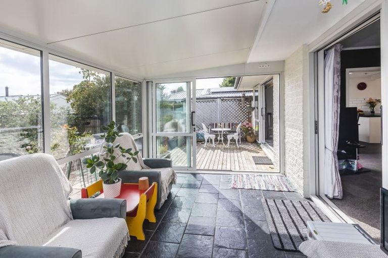 Photo of property in 10 Greenock Street, Redwood, Christchurch, 8051