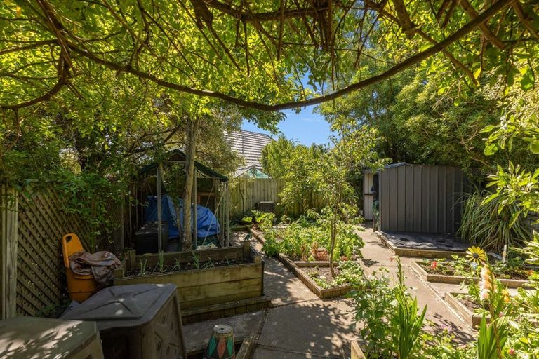 Photo of property in 18 Thornley Place, Woodend, 7610