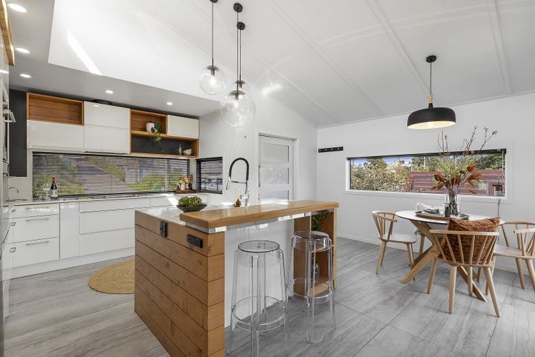 Photo of property in 51a Mandalay Terrace, Khandallah, Wellington, 6035