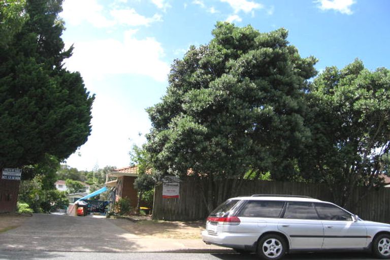 Photo of property in 41 Cockayne Crescent, Sunnynook, Auckland, 0620
