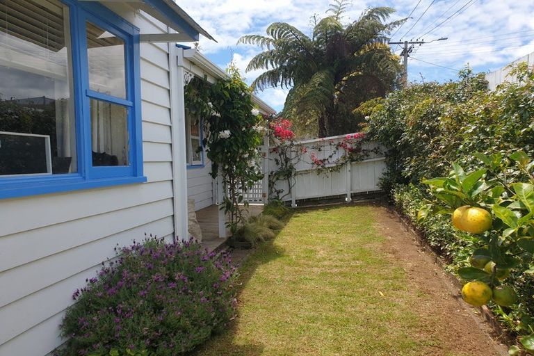 Photo of property in 1/30 Bulteel Street, New Plymouth, 4310