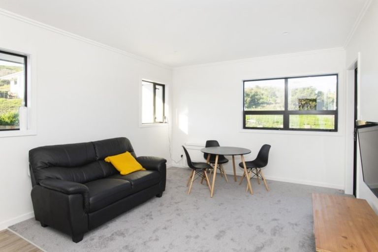 Photo of property in 82 Scarlys Way, Okitu, Gisborne, 4010