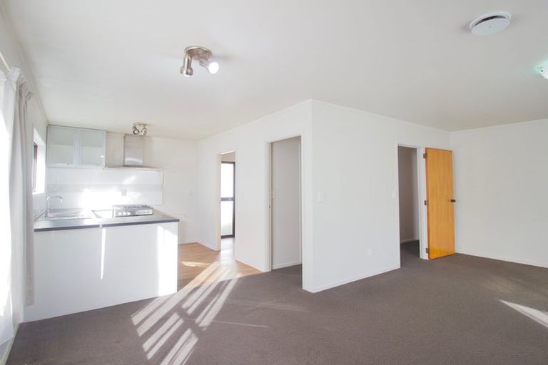 Photo of property in 4/4a Browns Road, Manurewa, Auckland, 2102