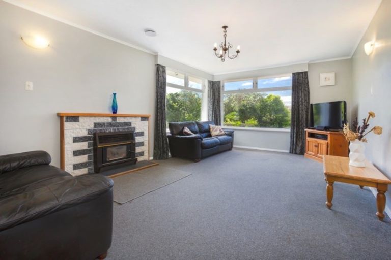 Photo of property in 8 Kotipu Place, Pukerua Bay, 5026