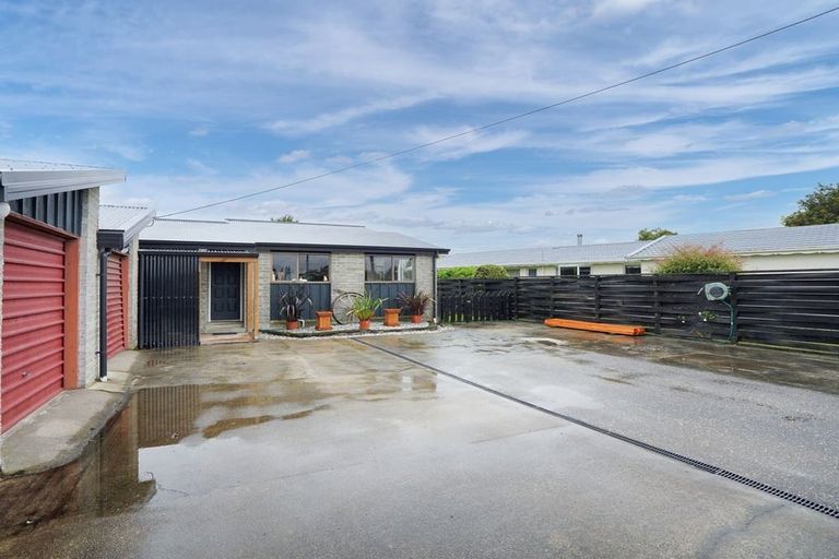 Photo of property in 89 Dalwharn Street, Wallacetown, 9816