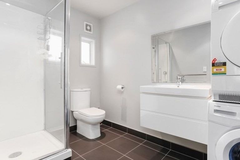 Photo of property in 18 Kanohi Terrace, Mangere Bridge, Auckland, 2022