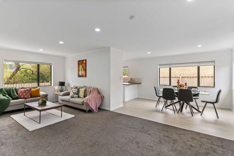 Photo of property in 15 Ali Place, Ranui, Auckland, 0612