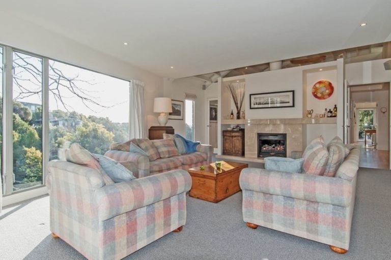 Photo of property in 1 Sherwood Lane, Cashmere, Christchurch, 8022