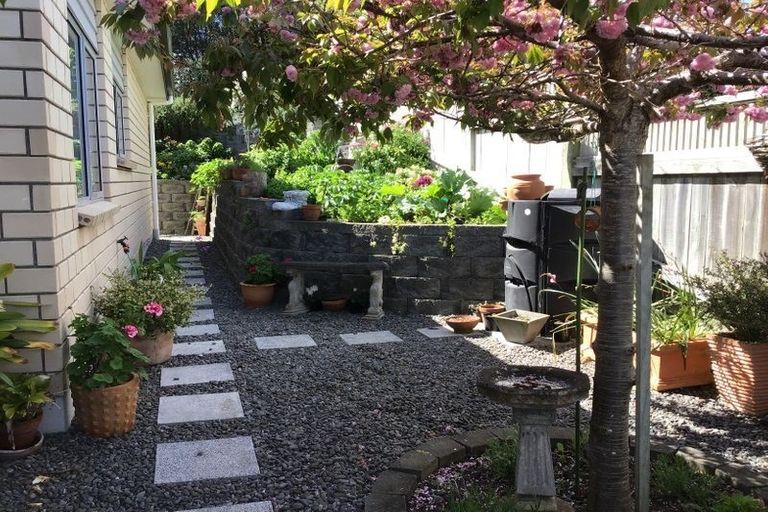 Photo of property in 18 Lithgow Drive, Otamatea, Whanganui, 4500