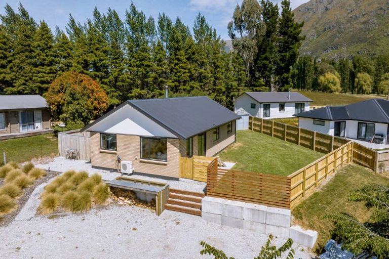 Photo of property in 6 Lakefield Close, Kingston, Athol, 9793